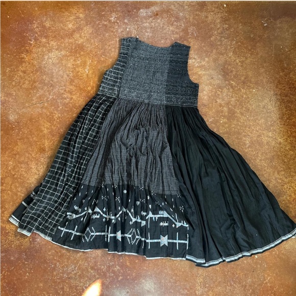 Injiri Dress - Picture 5 of 5